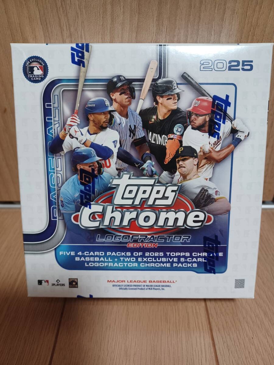 2025 Topps Chrome Baseball LogoFractor Edition Box